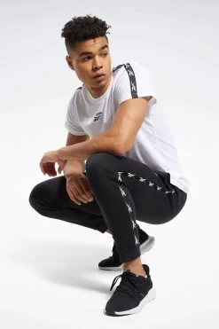 Reebok Training Essentials Tape Joggers -Fashion Men Shop A15092s3