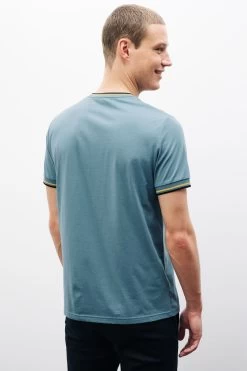 Fred Perry Twin Tipped Logo T-Shirt -Fashion Men Shop C55613s2