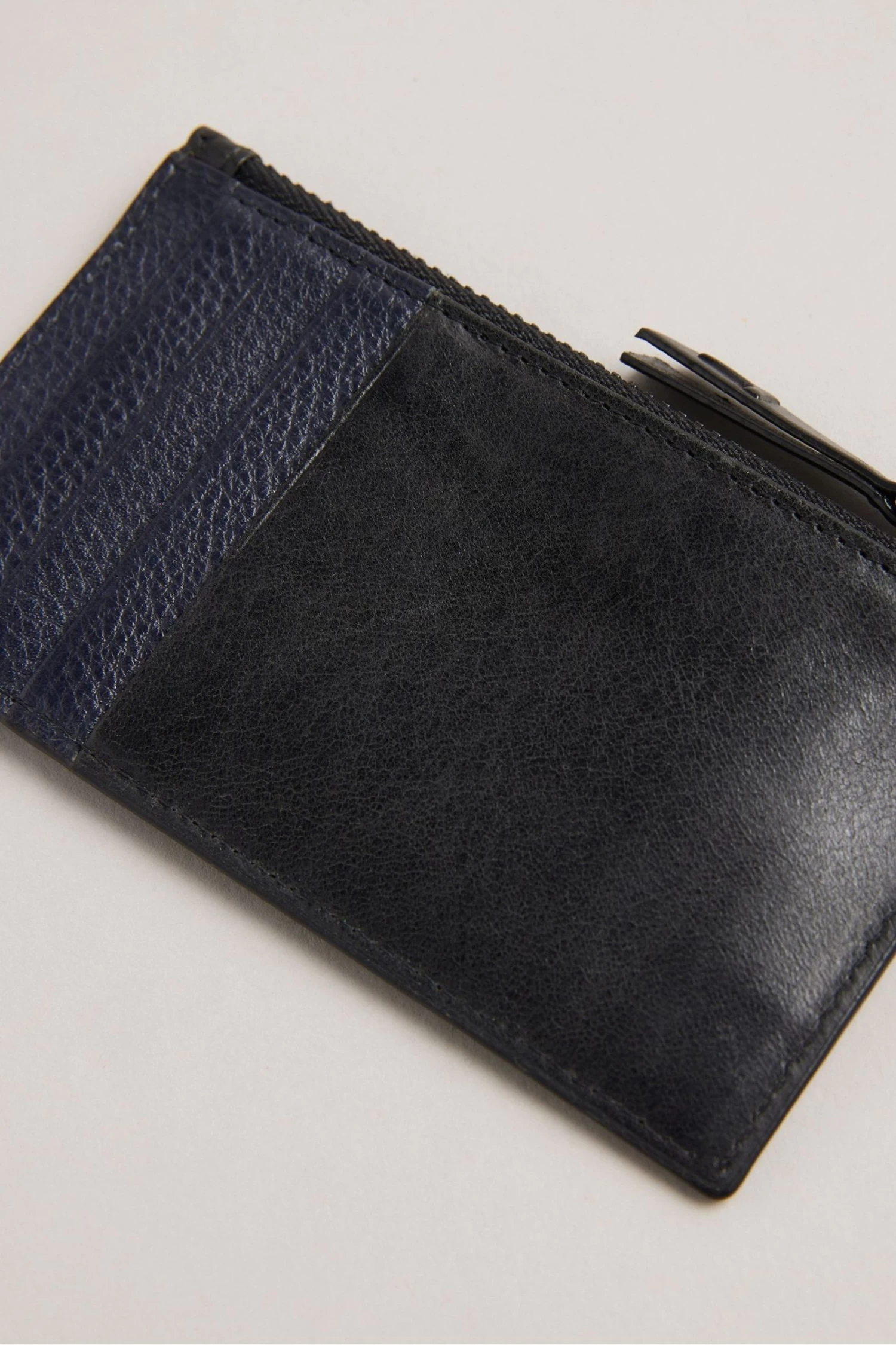 Ted Baker Fineas Black Waxy Leather Cardholder 5 Ted Baker Fineas Black Waxy Leather Cardholder - Image 3