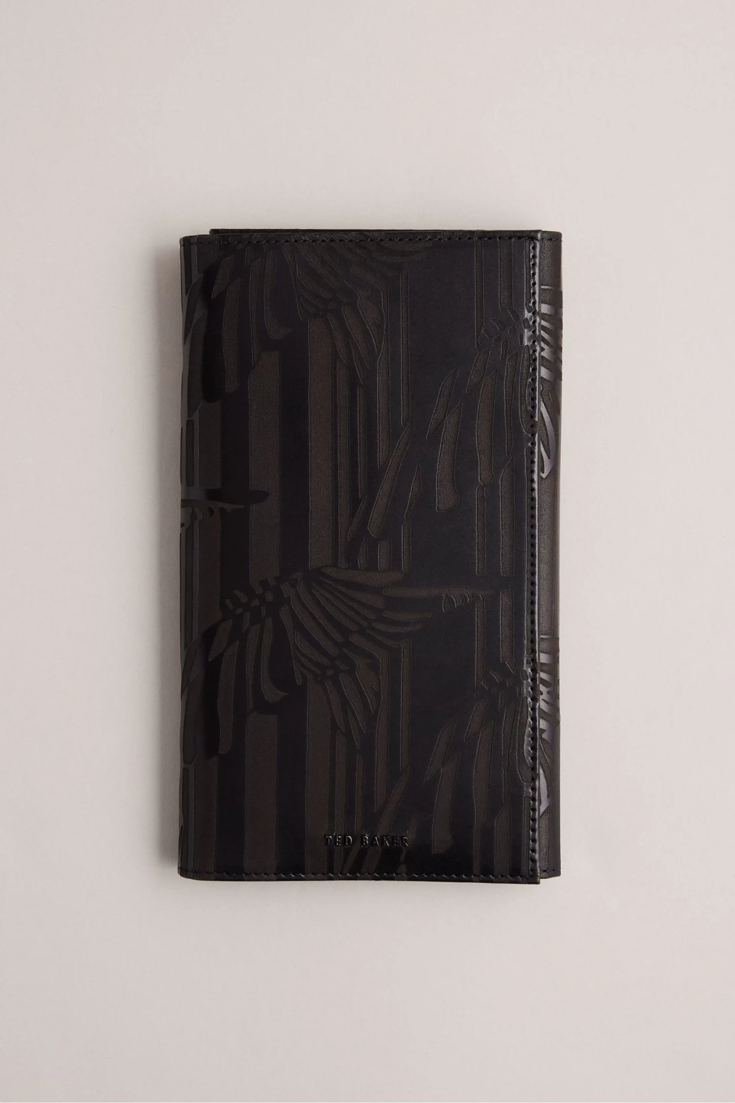 Ted Baker Flyt Laser Etched Leather Black Travel Wallet 3 Ted Baker Flyt Laser Etched Leather Black Travel Wallet