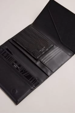 Ted Baker Flyt Laser Etched Leather Black Travel Wallet 10 Ted Baker Flyt Laser Etched Leather Black Travel Wallet -Fashion Men Shop D57167s4