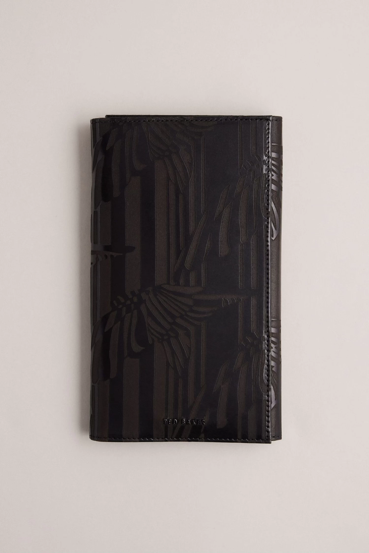 Ted Baker Flyt Laser Etched Leather Black Travel Wallet 7 Ted Baker Flyt Laser Etched Leather Black Travel Wallet - Image 5