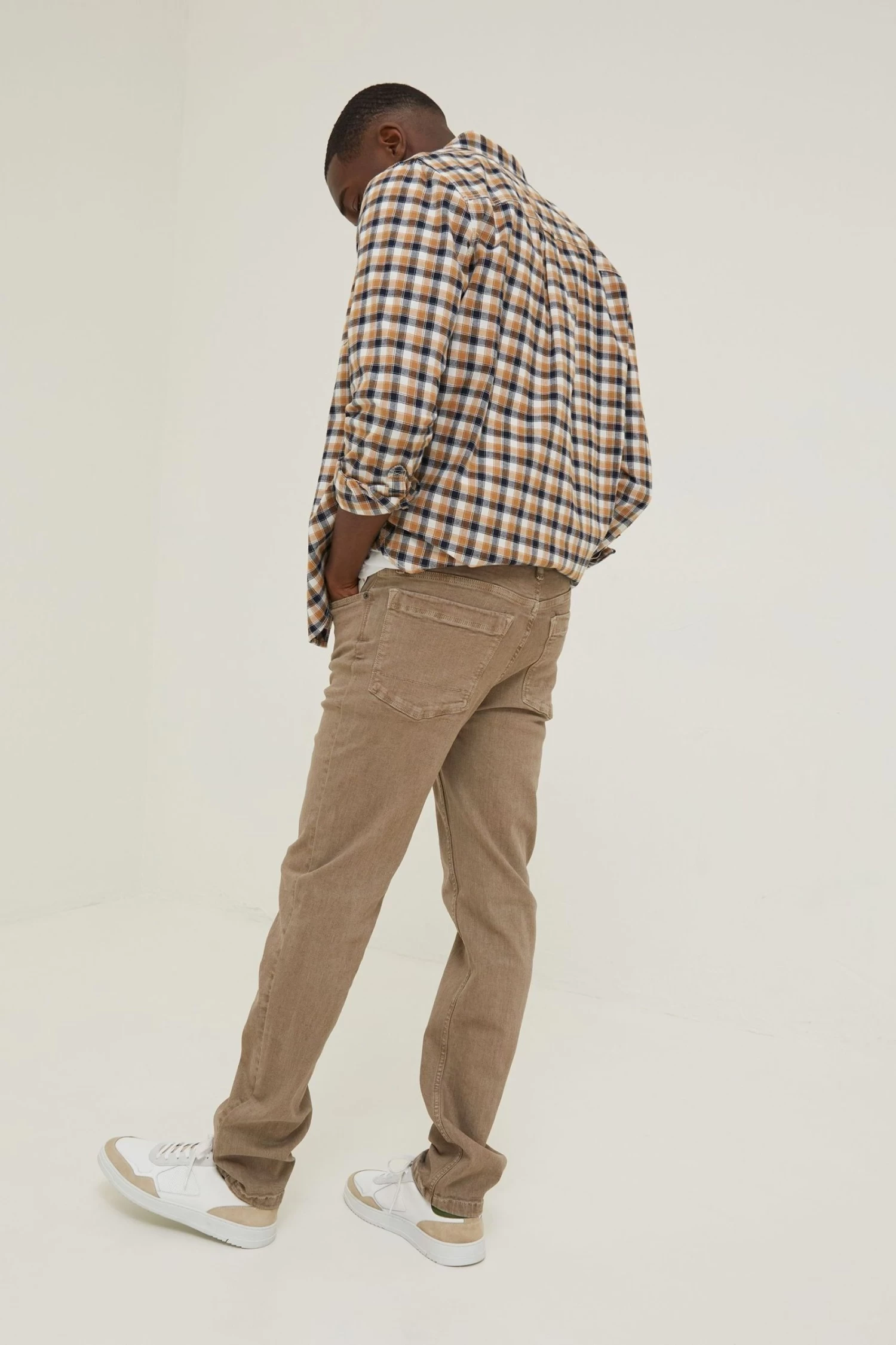 FatFace Natural Slim Five Pocket Jeans 4 FatFace Natural Slim Five Pocket Jeans - Image 2