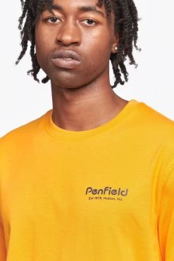 Penfield Hudson Script White T-Shirt -Fashion Men Shop D72584s3