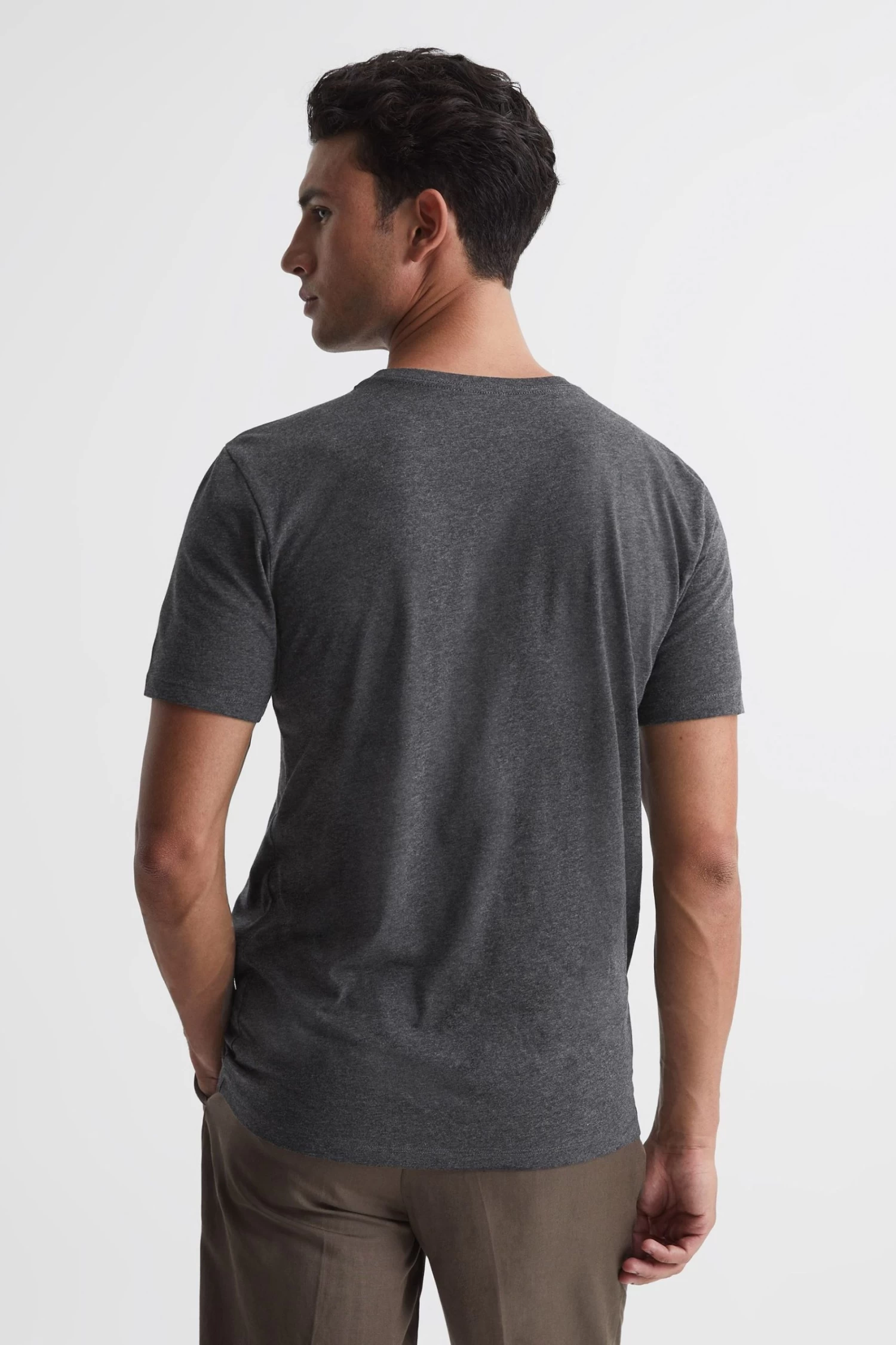 Reiss Bless 3 Pack Crew Neck T-Shirts 9 Reiss Bless 3 Pack Crew Neck T-Shirts - Image 7