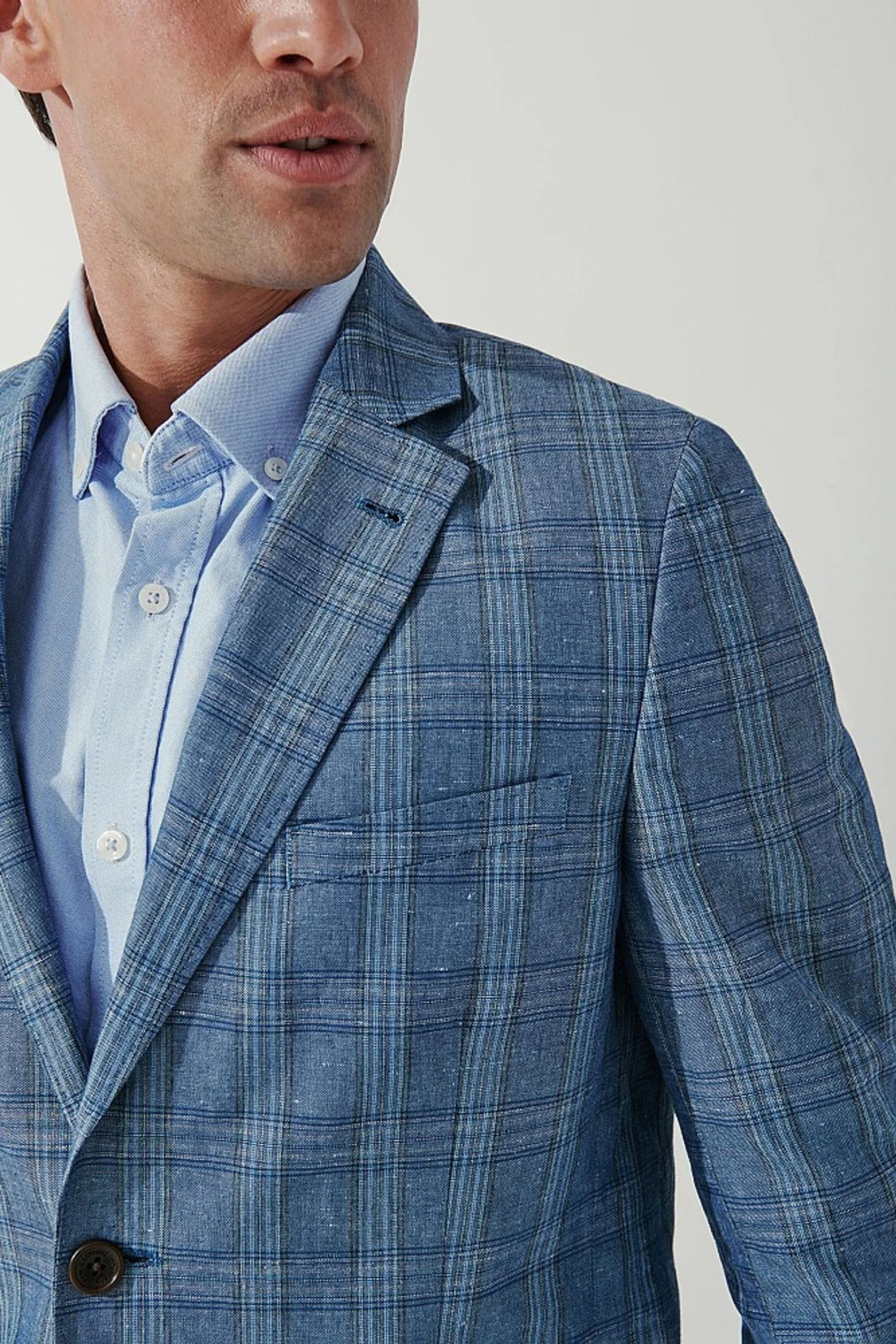 Crew Clothing Company Mid Blue Linen Blend Classic Blazer 6 Crew Clothing Company Mid Blue Linen Blend Classic Blazer - Image 4